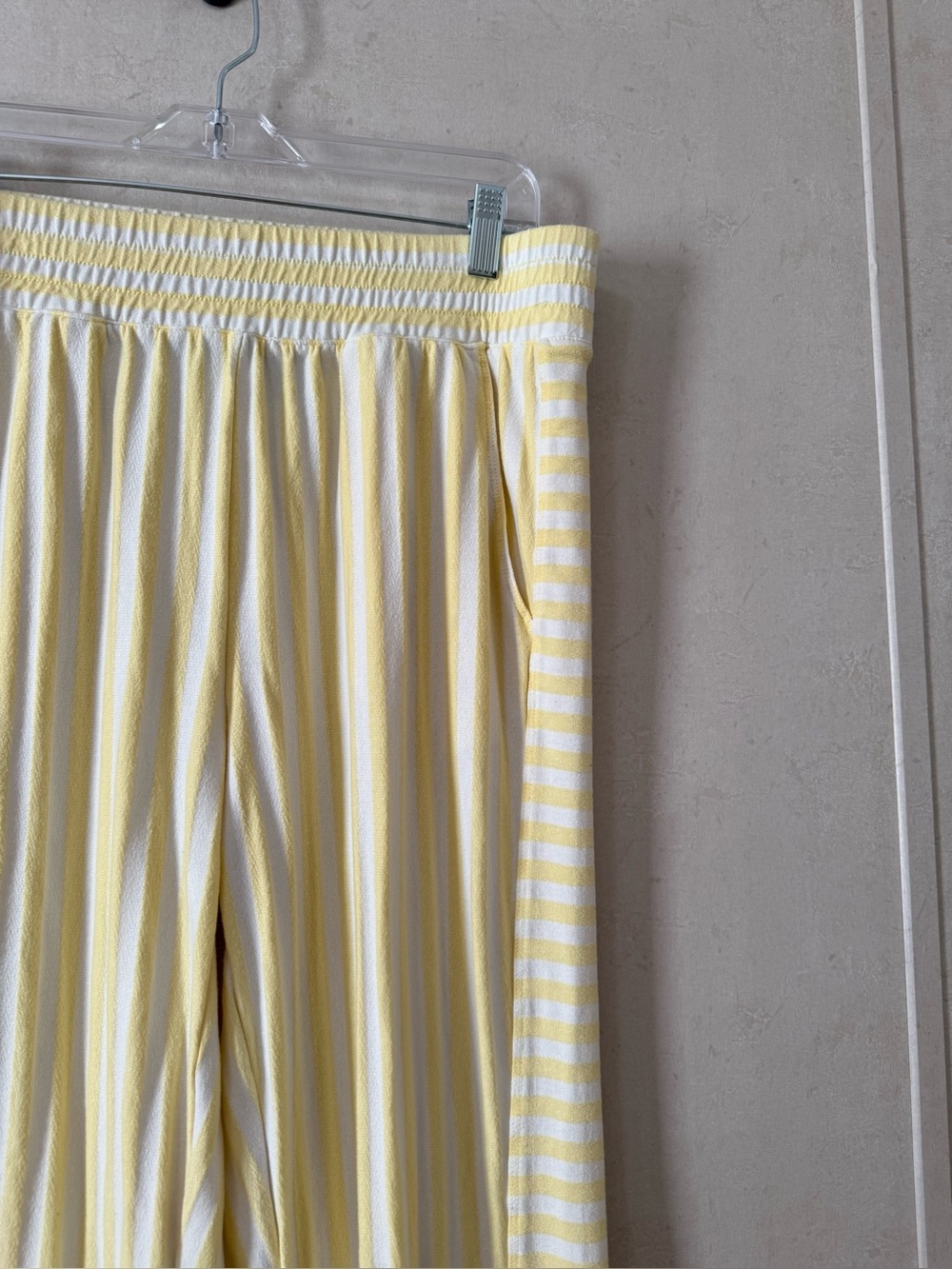 AnyBody Yellow & White Striped Wide Leg Lounge Pants | Size Medium